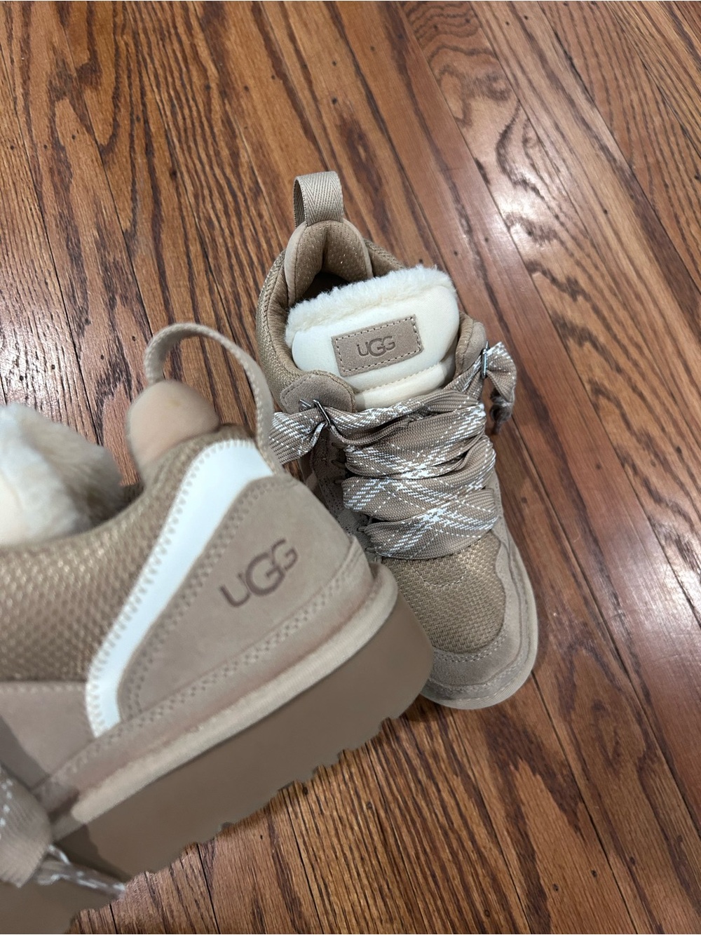 NEW! UGG Lowmel Tan Suede Platform Lace-Up Sneaker - 8 - Picture 11 of 13